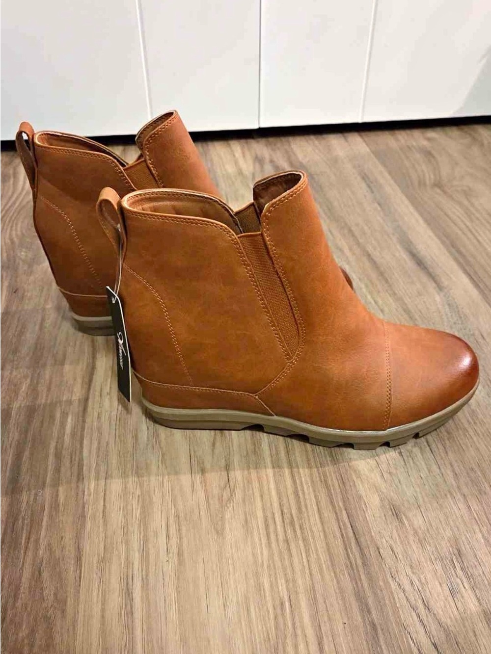 Women's Tan Chelsea Wedge Ankle Boots - Casual Pull-On Style